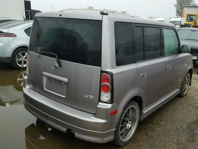 JTLKT324464039035 - 2006 TOYOTA SCION XB SILVER photo 4