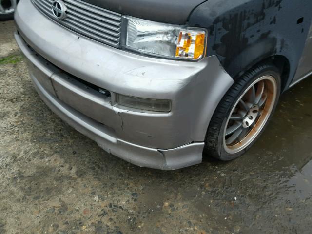 JTLKT324464039035 - 2006 TOYOTA SCION XB SILVER photo 9