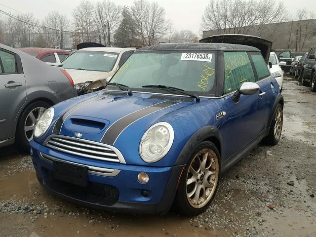 WMWRE33596TG99881 - 2006 MINI COOPER S BLUE photo 2