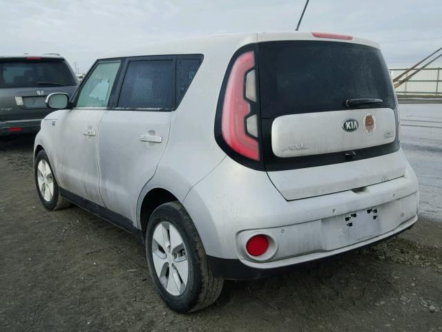 KNDJX3AE2G7013216 - 2016 KIA SOUL EV WHITE photo 3