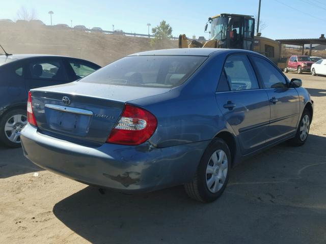 4T1BE32K82U609743 - 2002 TOYOTA CAMRY LE BLUE photo 4