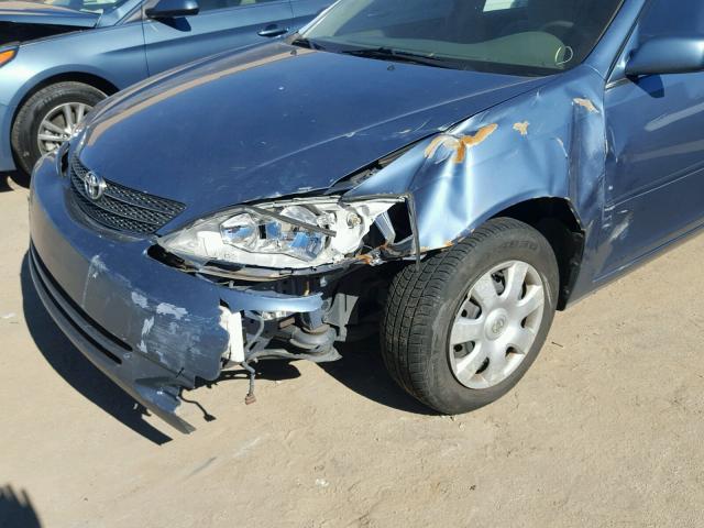 4T1BE32K82U609743 - 2002 TOYOTA CAMRY LE BLUE photo 9