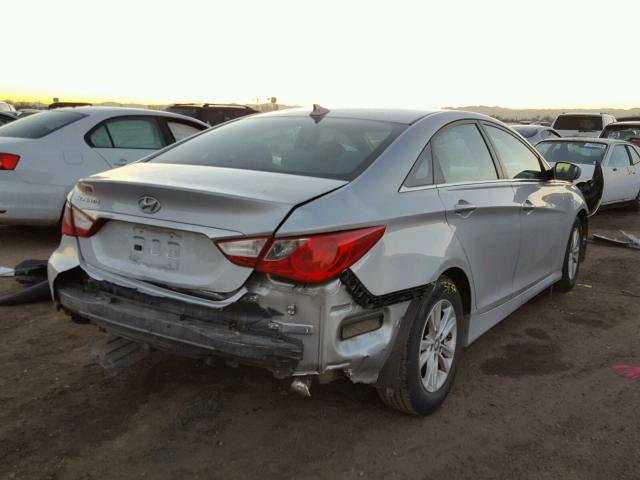 5NPEB4AC6EH859863 - 2014 HYUNDAI SONATA GLS SILVER photo 4