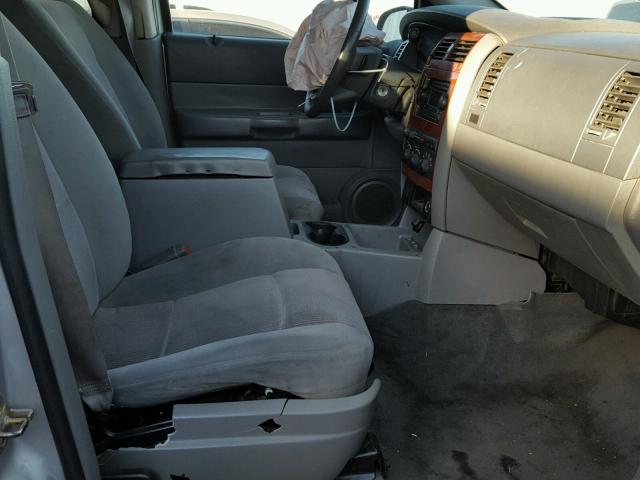 1D4HB48N26F136272 - 2006 DODGE DURANGO SL SILVER photo 5