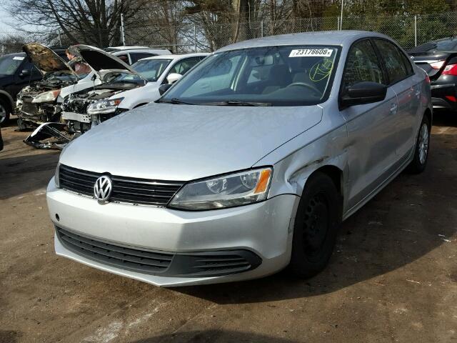 3VW2K7AJ5BM306532 - 2011 VOLKSWAGEN JETTA BASE SILVER photo 2