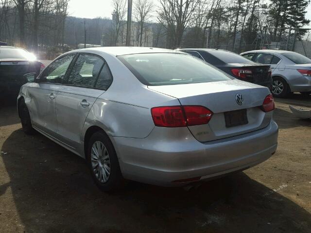 3VW2K7AJ5BM306532 - 2011 VOLKSWAGEN JETTA BASE SILVER photo 3