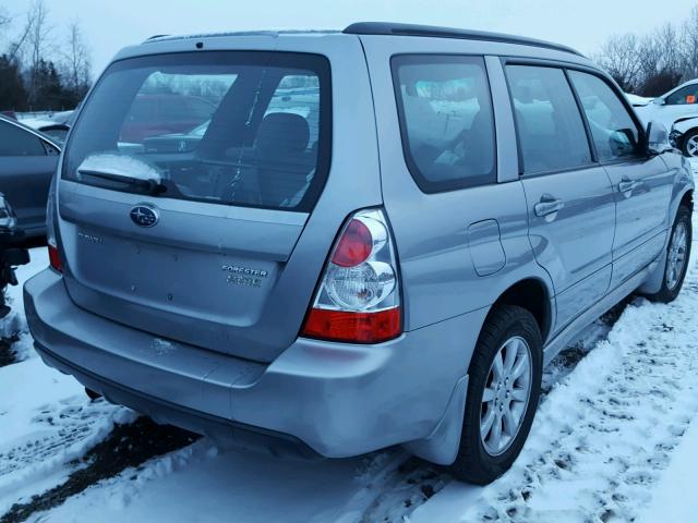 JF1SG65668H711015 - 2008 SUBARU FORESTER 2 GRAY photo 4