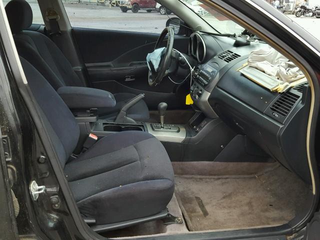 1N4BL11D84C134045 - 2004 NISSAN ALTIMA SE BLACK photo 5