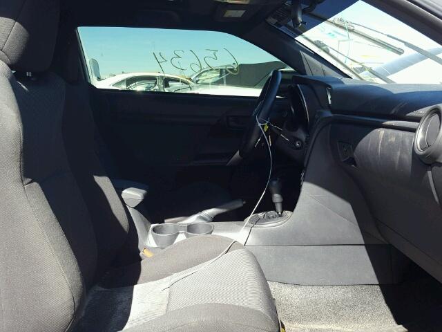 JTKJF5C74D3052950 - 2013 TOYOTA SCION TC 白色 照片 5