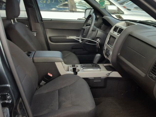 1FMCU93108KD39671 - 2008 FORD ESCAPE XLT GRAY photo 5