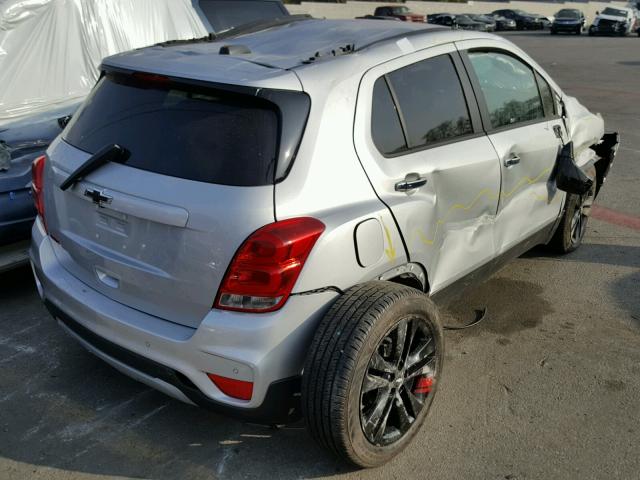 3GNCJLSB8JL162545 - 2018 CHEVROLET TRAX 1LT SILVER photo 4