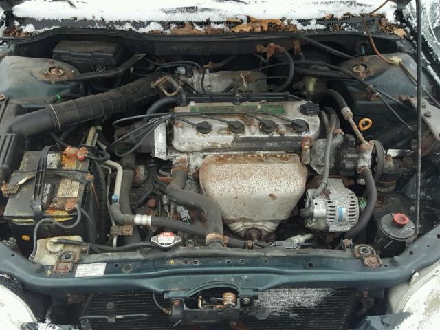 1HGCG6657XA150742 - 1999 HONDA ACCORD LX GREEN photo 7