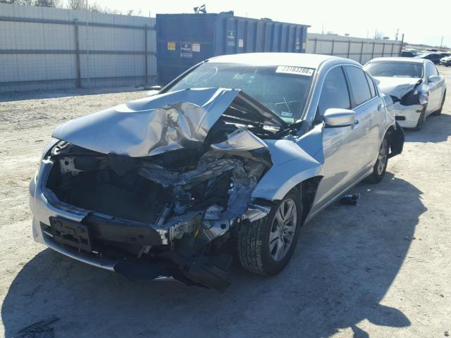 1HGCP2F66CA206567 - 2012 HONDA ACCORD SE GRAY photo 2