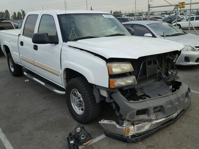 1GCGK13U85F873075 - 2005 CHEVROLET SILVERADO WHITE photo 1