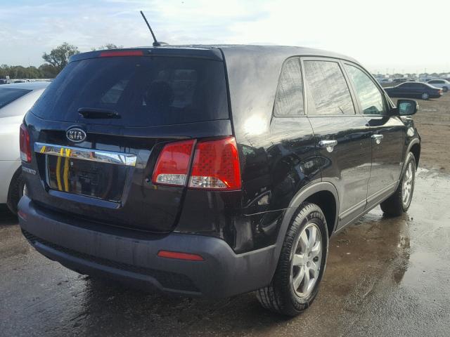 5XYKT3A11BG137535 - 2011 KIA SORENTO BA BLACK photo 4