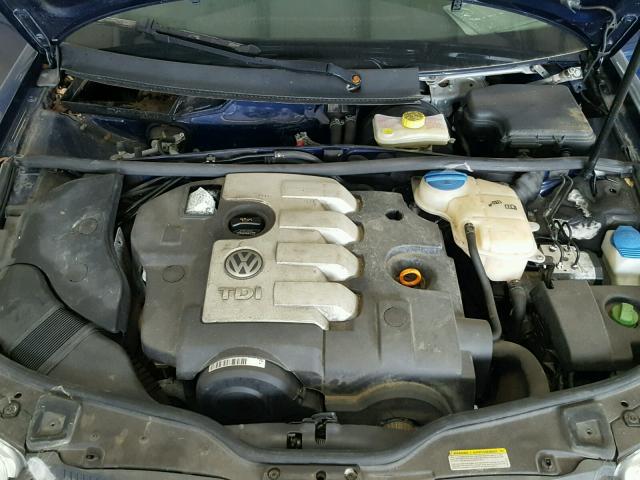 WVWME63B75P025656 - 2005 VOLKSWAGEN PASSAT GL BLUE photo 7