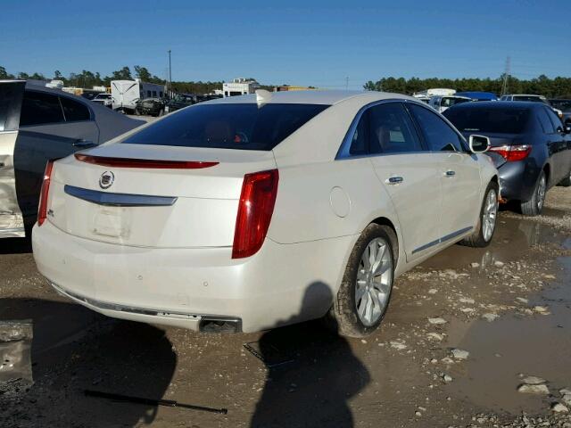 2G61M5S30F9190705 - 2015 CADILLAC XTS LUXURY WHITE photo 4