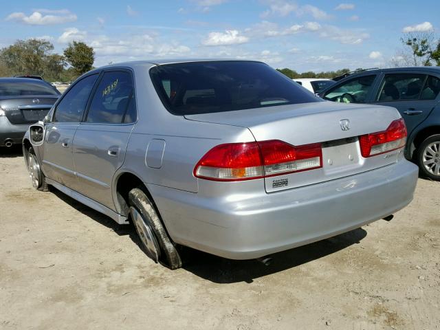 1HGCG16522A015566 - 2002 HONDA ACCORD EX SILVER photo 3