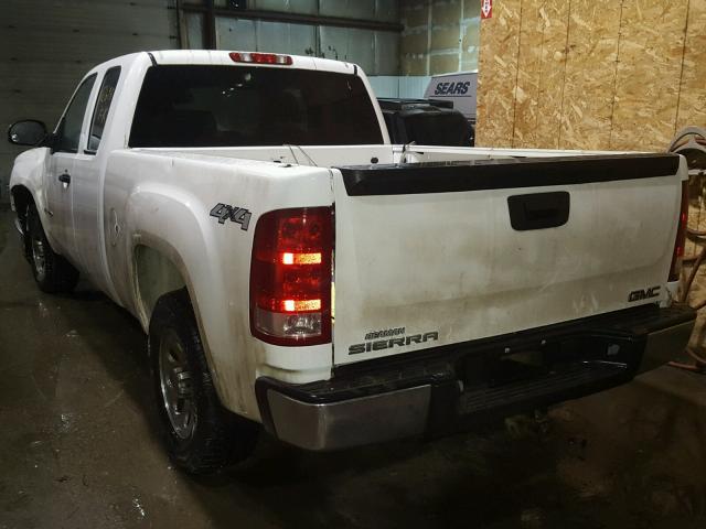 1GTEK19J68E170251 - 2008 GMC SIERRA K15 WHITE photo 3