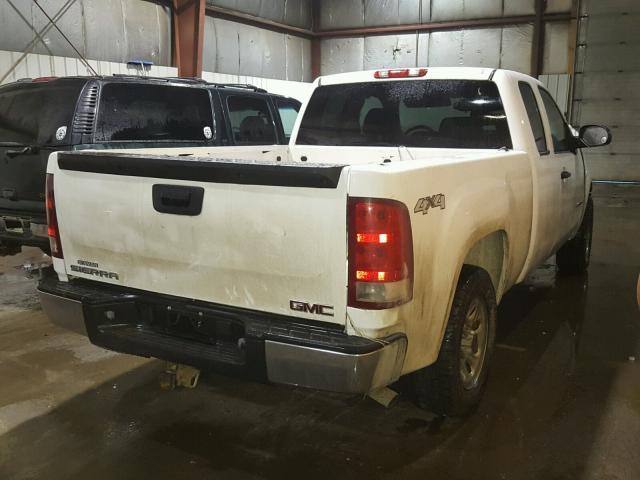 1GTEK19J68E170251 - 2008 GMC SIERRA K15 WHITE photo 4