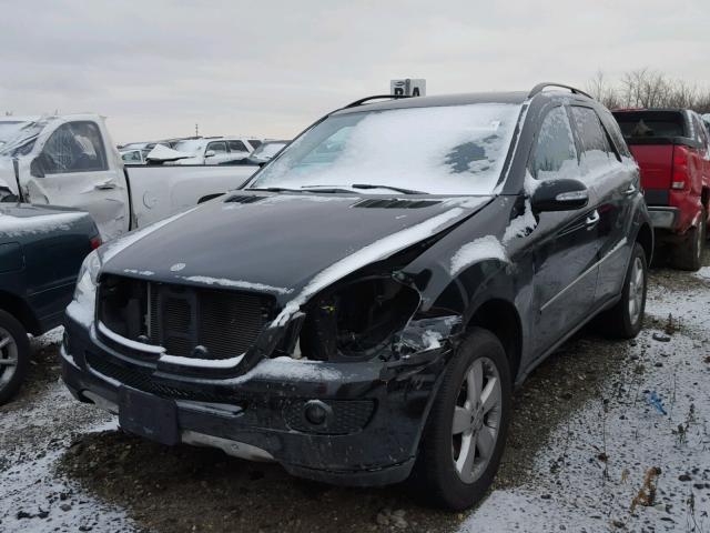 4JGBB75E66A050903 - 2006 MERCEDES-BENZ ML 500 BLACK photo 2