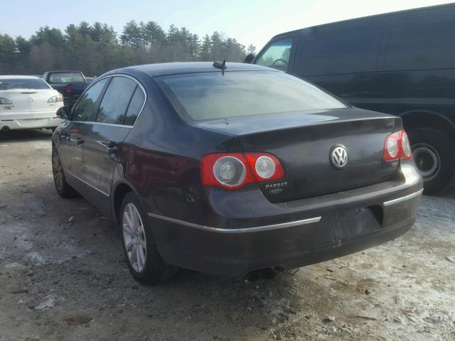 WVWEU73C66P083216 - 2006 VOLKSWAGEN PASSAT 3.6 BROWN photo 3