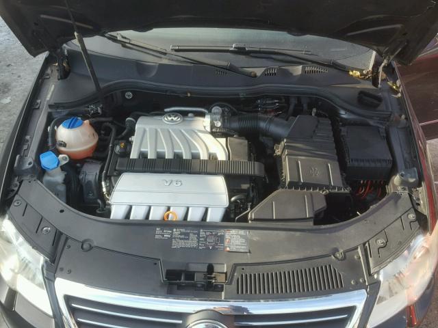 WVWEU73C66P083216 - 2006 VOLKSWAGEN PASSAT 3.6 BROWN photo 7