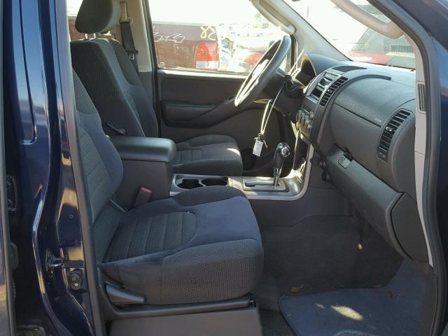 5N1AR18U06C621670 - 2006 NISSAN PATHFINDER BLUE photo 5