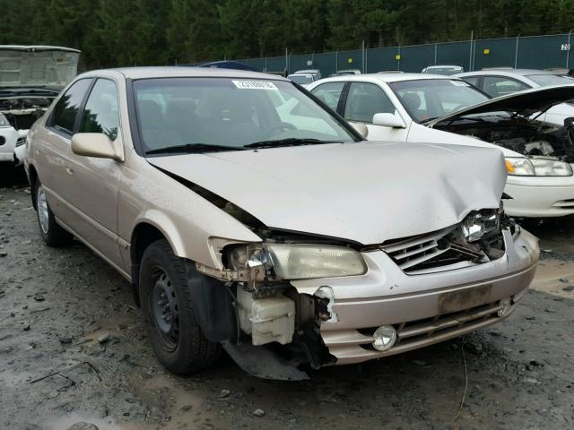 4T1BG22K3WU834579 - 1998 TOYOTA CAMRY CE GOLD photo 1