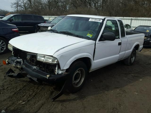 1GCCS19H638125001 - 2003 CHEVROLET S TRUCK S1 WHITE photo 2