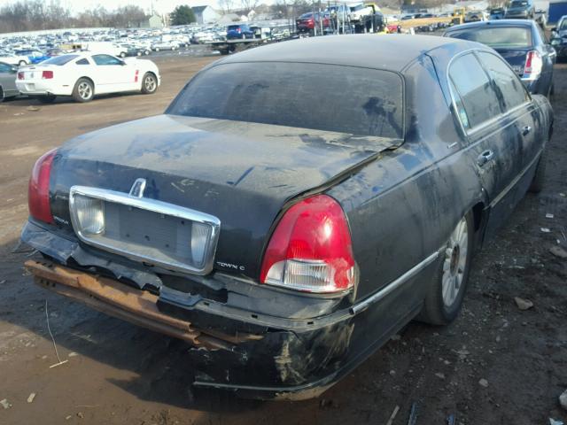 1LNHM81W13Y667511 - 2003 LINCOLN TOWN CAR E BLACK photo 4