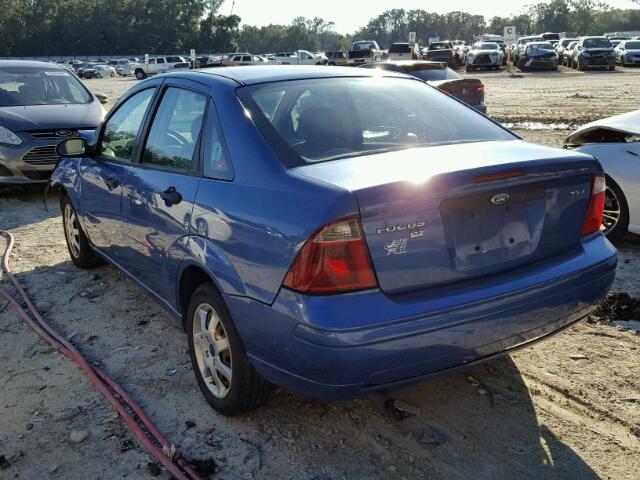 1FAFP34N35W170540 - 2005 FORD FOCUS ZX4 BLUE photo 3