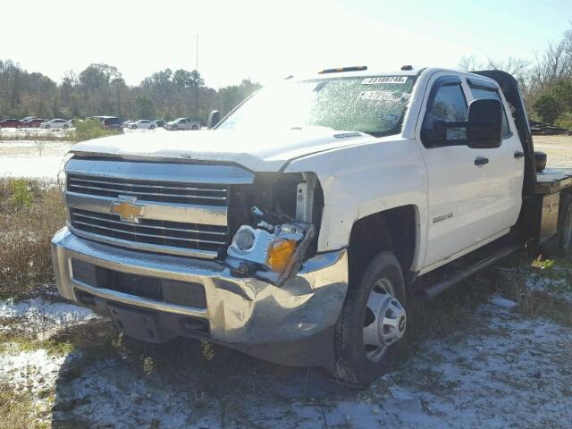 1GB4CYC88FF130580 - 2015 CHEVROLET SILVERADO WHITE photo 2