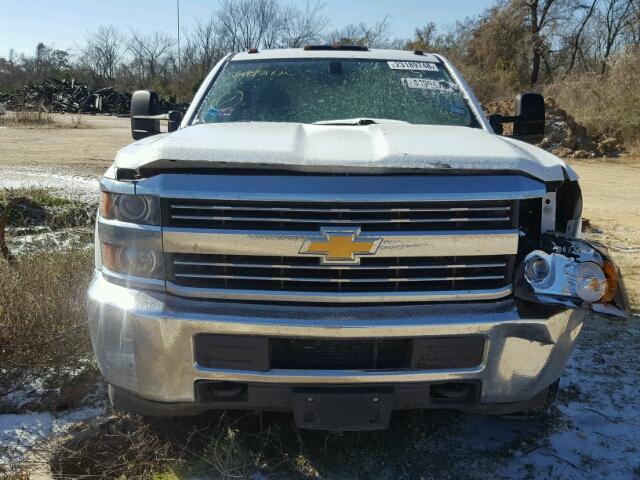 1GB4CYC88FF130580 - 2015 CHEVROLET SILVERADO WHITE photo 9