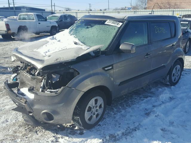 KNDJT2A56D7515857 - 2013 KIA SOUL GRAY photo 2