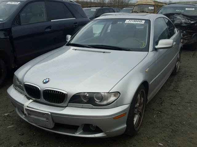 WBABD53464PD95789 - 2004 BMW 330 CI SILVER photo 2