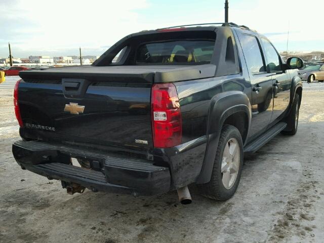 3GNFK12357G156338 - 2007 CHEVROLET AVALANCHE BLACK photo 4