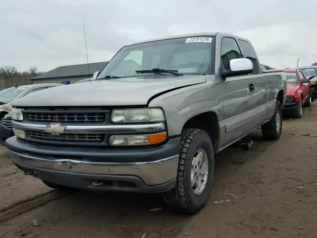 2GCEK19T511111541 - 2001 CHEVROLET SILVERADO GOLD photo 2