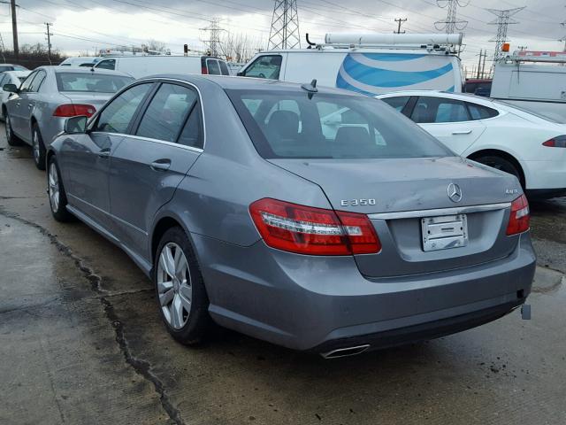 WDDHF8JB8DA749585 - 2013 MERCEDES-BENZ E 350 4MAT GRAY photo 3