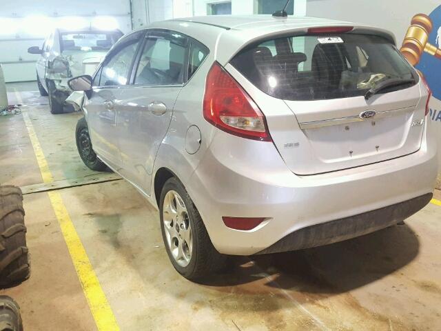 3FADP4FJ4BM218047 - 2011 FORD FIESTA SES SILVER photo 3