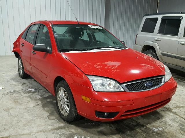 1FAHP34N07W134154 - 2007 FORD FOCUS ZX4 RED photo 1