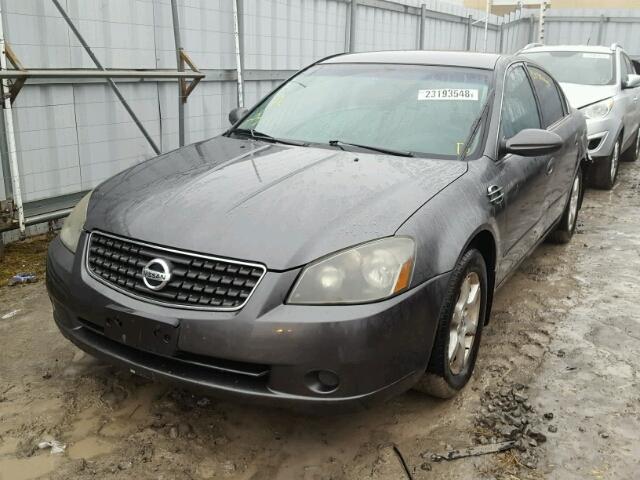 1N4AL11D55C326715 - 2005 NISSAN ALTIMA S GRAY photo 2