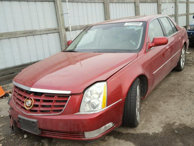 1G6KD57926U135421 - 2006 CADILLAC DTS RED photo 2