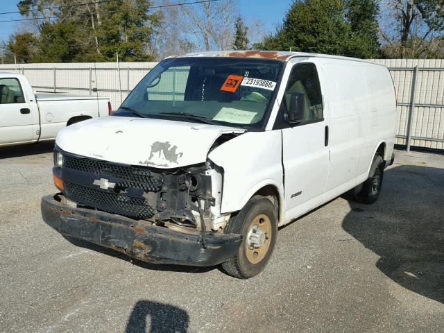 1GCGG25V161113632 - 2006 CHEVROLET EXPRESS G2 WHITE photo 2