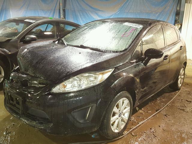 3FADP4EJ0DM110125 - 2013 FORD FIESTA SE BLACK photo 2