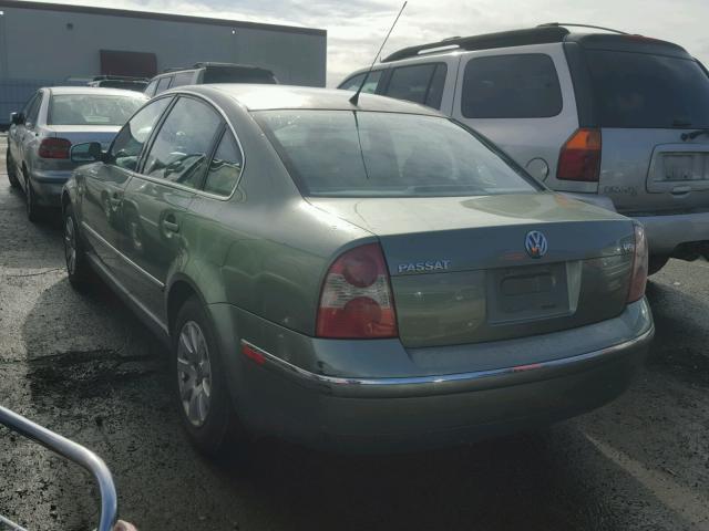 WVWPH63B82P035693 - 2002 VOLKSWAGEN PASSAT GLS GREEN photo 3