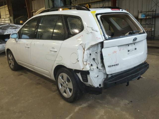 KNAFG528897238492 - 2009 KIA RONDO BASE WHITE photo 3