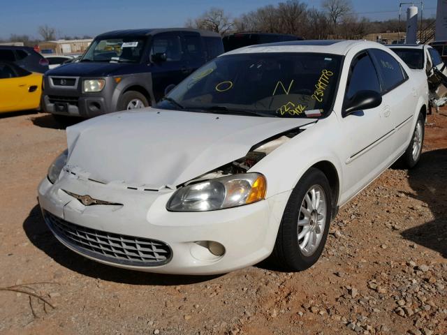 1C3EL56R82N227902 - 2002 CHRYSLER SEBRING LX WHITE photo 2