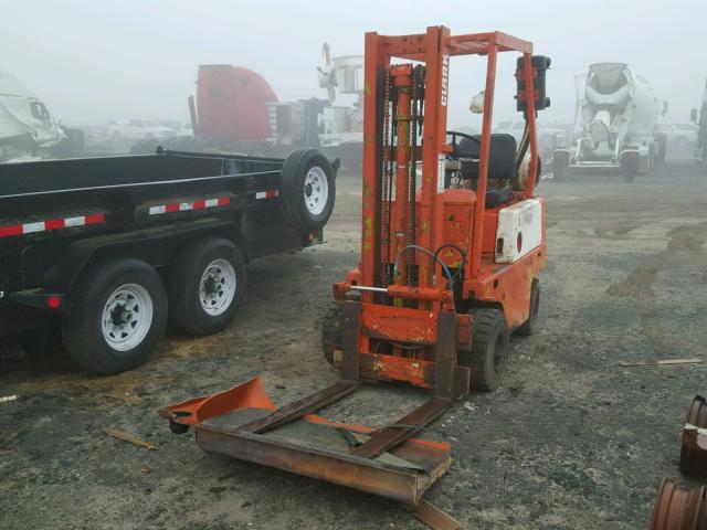 Y23500335408FA - 1994 CLARK FORKLIFT FORKLIFT ORANGE photo 2