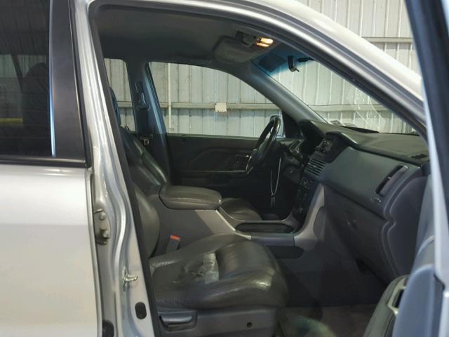 2HKYF18594H540575 - 2004 HONDA PILOT EXL SILVER photo 5